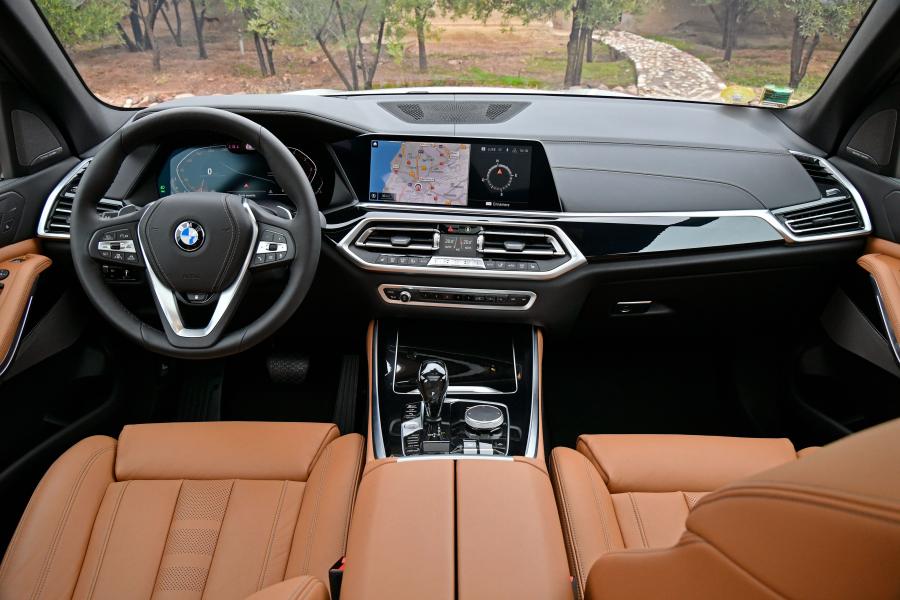 Торпедо BMW X5 xDrive30d xLine (G05) 2018 года  (WW) (фото 21 из 33)